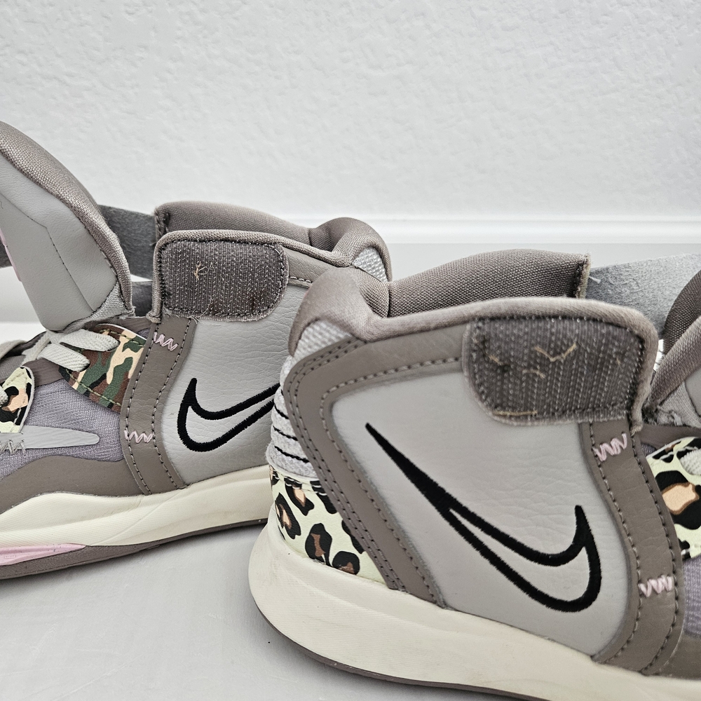 Nike Kyrie Infinity Leopard Camo Girls Size 1.5Y Basketball Shoes - Picture 8 of 8